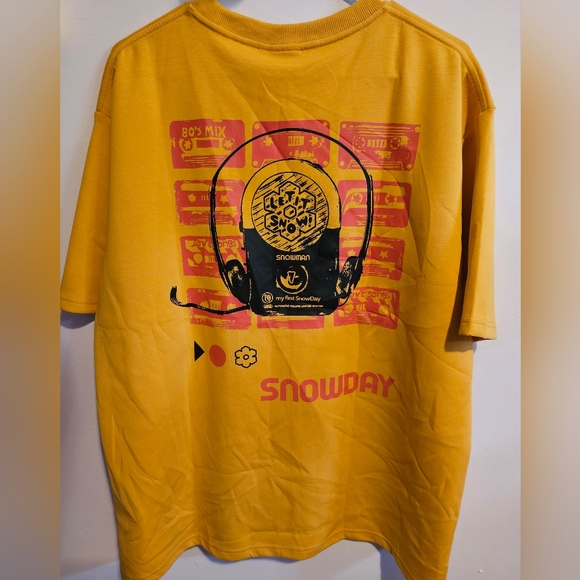 Snowday T-Shirt - Picture 2 of 2